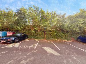 Parking - click for photo gallery